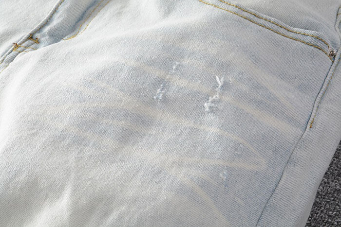 AMIRI #650 Jeans